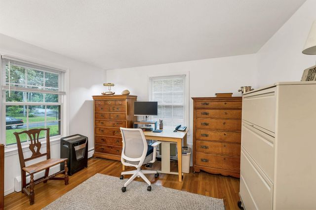 2 Glendale Road, North Hampton, NH 03862