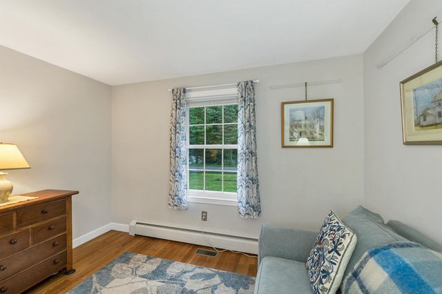 2 Glendale Road, North Hampton, NH 03862