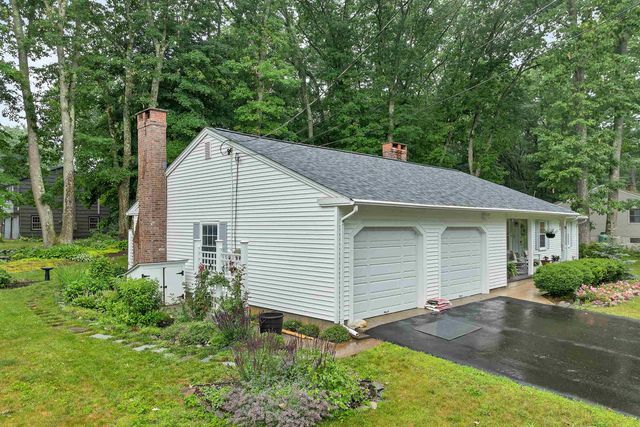 2 Glendale Road, North Hampton, NH 03862