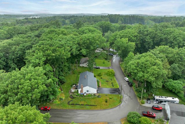 2 Glendale Road, North Hampton, NH 03862