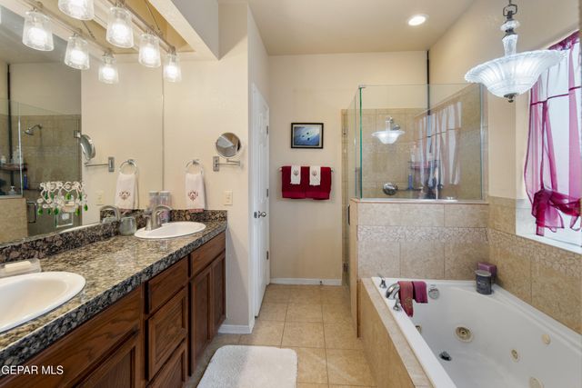 5805 WALES Drive, Sunland Park, NM 88008