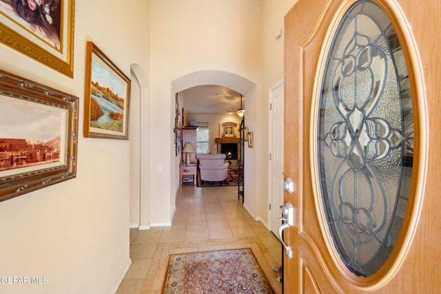 5805 WALES Drive, Sunland Park, NM 88008