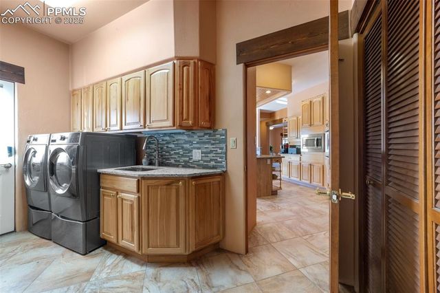 75 S Villa Del Sol Court, Pueblo West, CO 81007