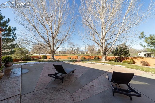 75 S Villa Del Sol Court, Pueblo West, CO 81007