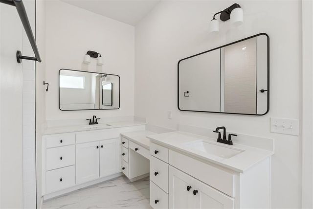 6009 Frankie Lynn Lane, Edmond, OK 73034