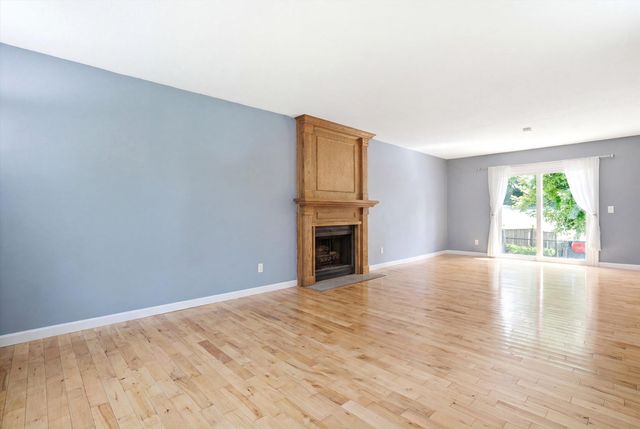 32 Buckingham Place, Lebanon, NH 03766