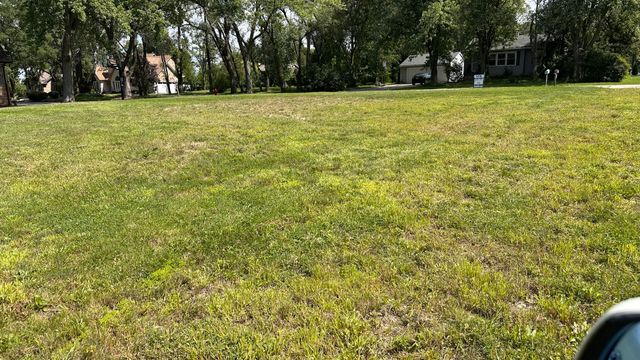 7240 Giddings Avenue, Burr Ridge, IL 60527