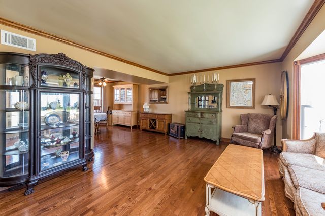 3831 Pine Avenue, Beach Park, IL 60099