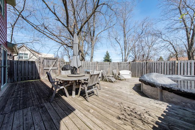 3831 Pine Avenue, Beach Park, IL 60099