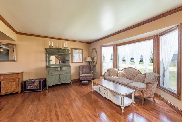 3831 Pine Avenue, Beach Park, IL 60099