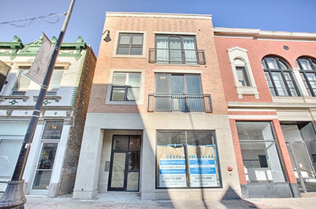 2445 N Lincoln Avenue 3R, Chicago, IL 60614