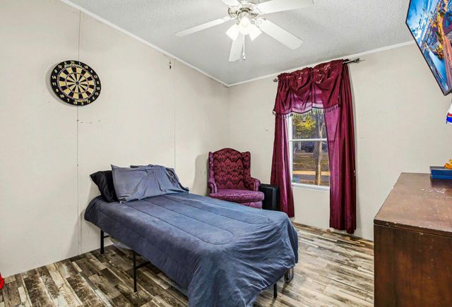 489 Cedar Valley Road, Livingston, TX 77351