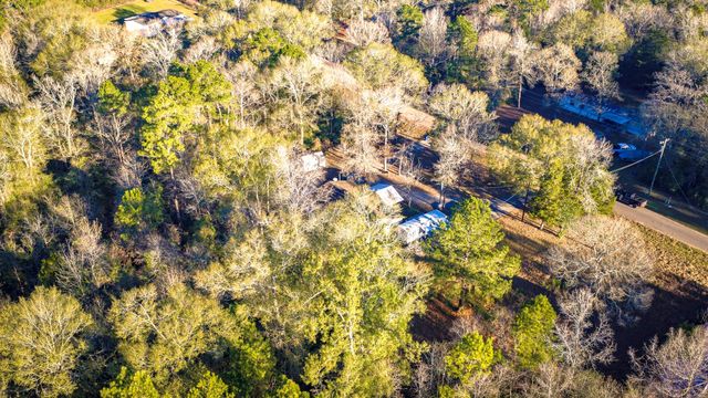 489 Cedar Valley Road, Livingston, TX 77351