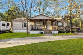 489 Cedar Valley Road, Livingston, TX 77351