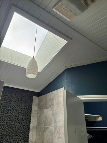 2405 Country Valley Road, Garland, TX 75041