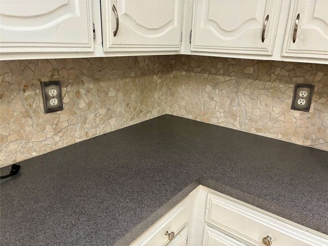 2405 Country Valley Road, Garland, TX 75041