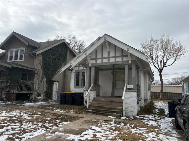 5728 Forest Avenue, Kansas City, MO 64110