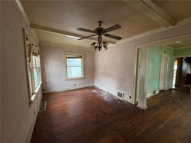 5728 Forest Avenue, Kansas City, MO 64110