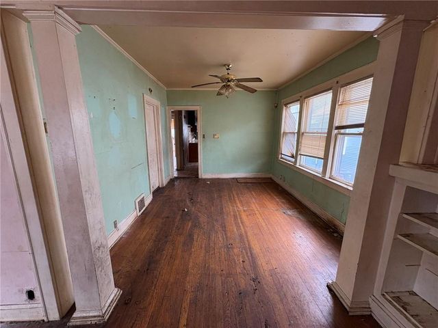 5728 Forest Avenue, Kansas City, MO 64110