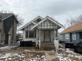 5728 Forest Avenue, Kansas City, MO 64110