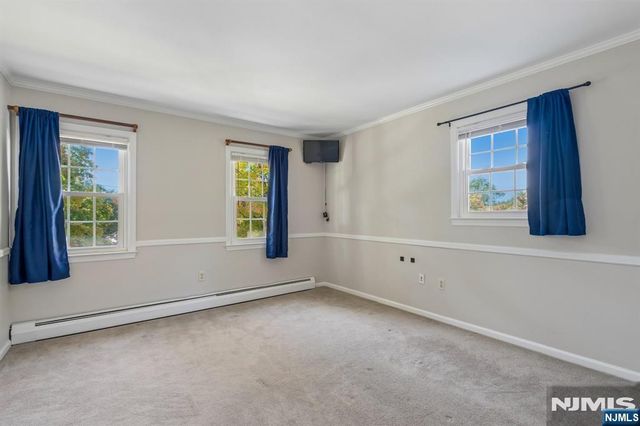 88 Vreeland Road, West Milford, NJ 07480