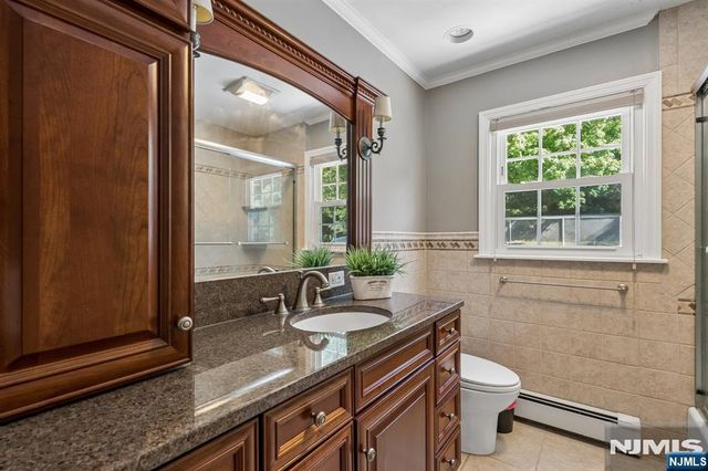 88 Vreeland Road, West Milford, NJ 07480