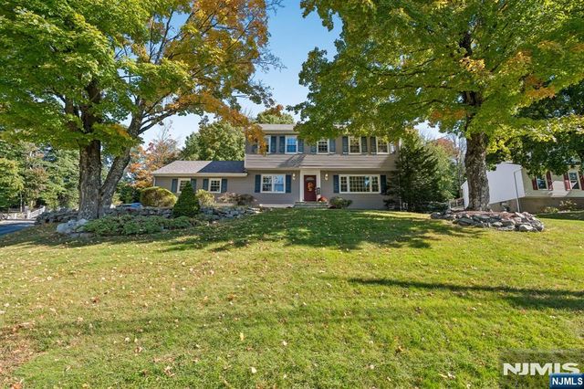 88 Vreeland Road, West Milford, NJ 07480