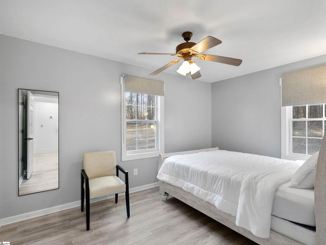 220 Pleasant Drive, Greenville, SC 29651