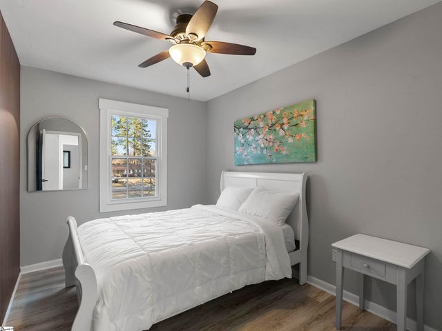 220 Pleasant Drive, Greenville, SC 29651