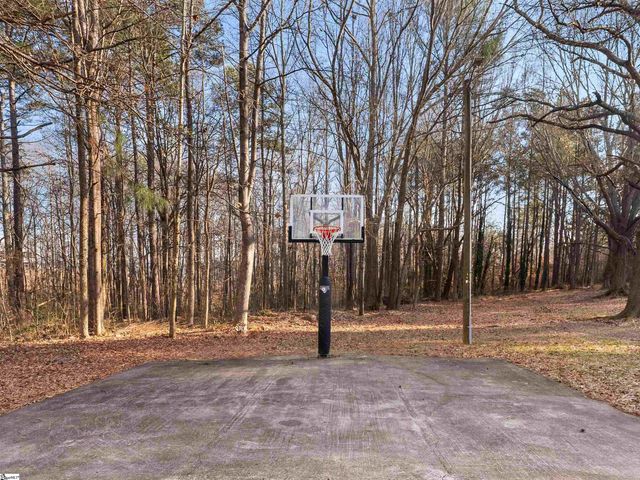 220 Pleasant Drive, Greenville, SC 29651