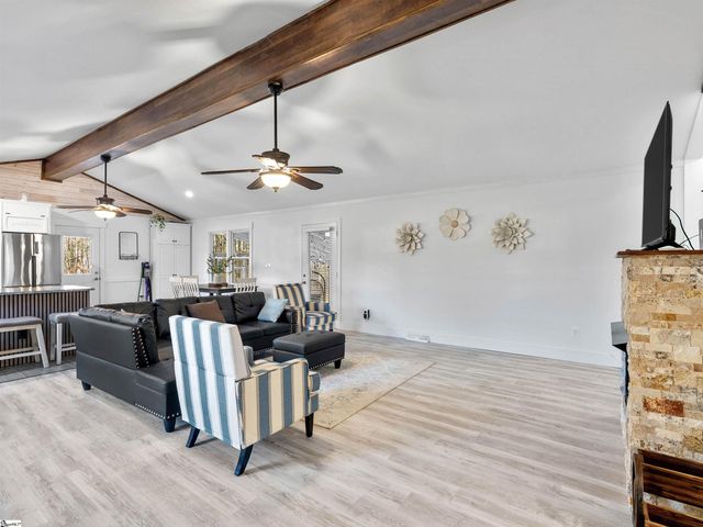 220 Pleasant Drive, Greenville, SC 29651