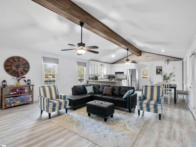 220 Pleasant Drive, Greenville, SC 29651