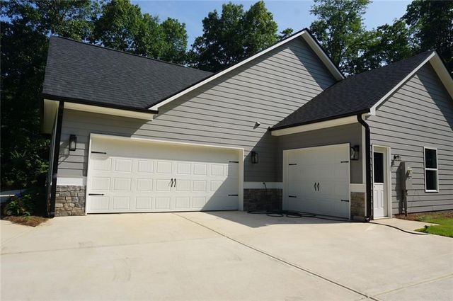5544 Highway 101 N, Dallas, GA 30132