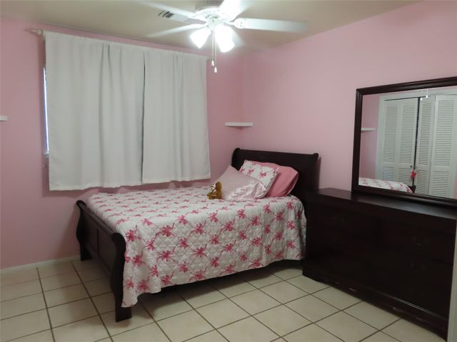 14207 Foxford Way, Houston, TX 77015