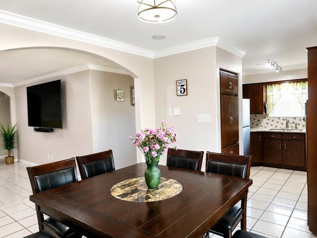 14207 Foxford Way, Houston, TX 77015