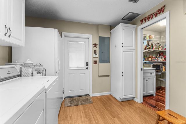 1055 BRUMLEY ROAD, Chuluota, FL 32766