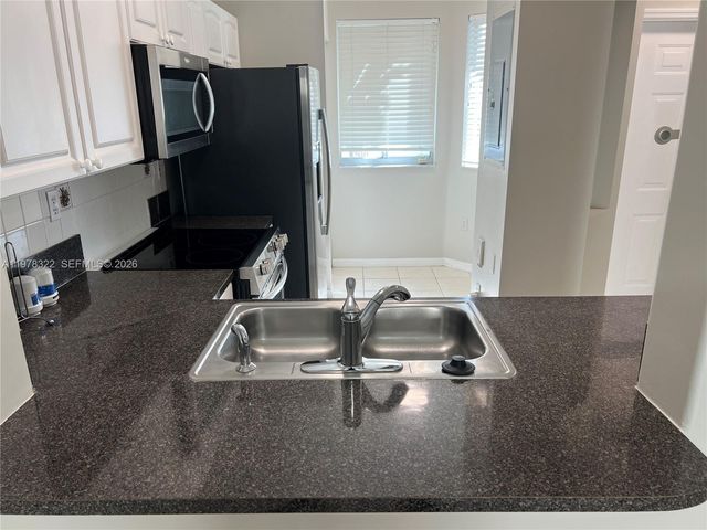 110 SW 109th Ave 15, Sweetwater, FL 33174