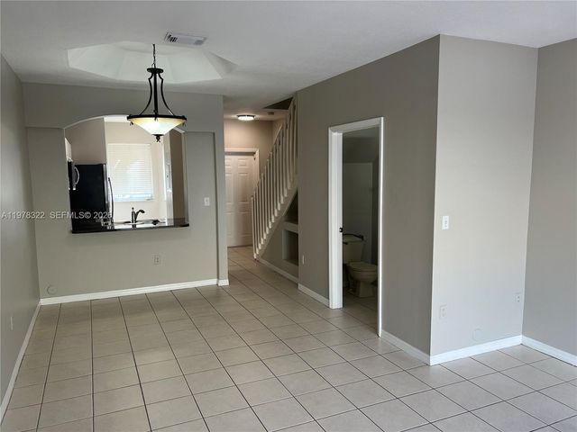 110 SW 109th Ave 15, Sweetwater, FL 33174