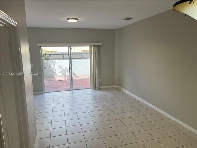 110 SW 109th Ave 15, Sweetwater, FL 33174