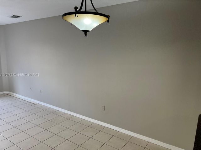 110 SW 109th Ave 15, Sweetwater, FL 33174