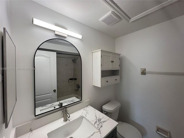 110 SW 109th Ave 15, Sweetwater, FL 33174