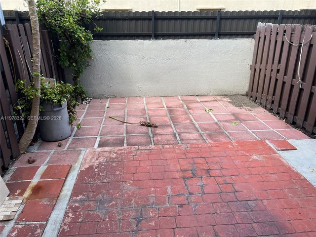 110 SW 109th Ave 15, Sweetwater, FL 33174