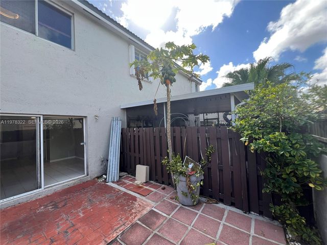 110 SW 109th Ave 15, Sweetwater, FL 33174