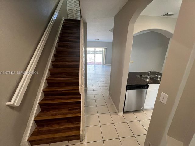 110 SW 109th Ave 15, Sweetwater, FL 33174