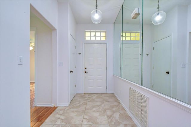 818 MCCALLISTER AVENUE, Sun City Center, FL 33573