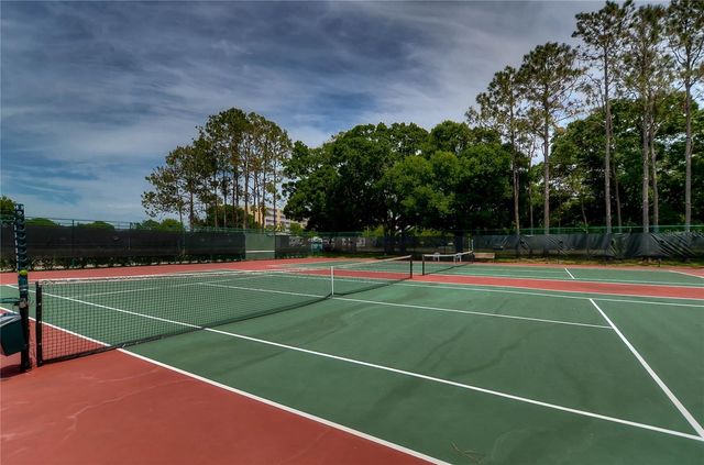 818 MCCALLISTER AVENUE, Sun City Center, FL 33573