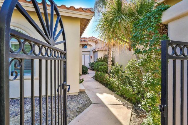 48474 Vista Palomino, La Quinta, CA 92253