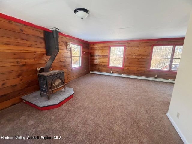 128 Debbie Drive, Athens, NY 12015