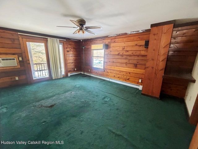 128 Debbie Drive, Athens, NY 12015