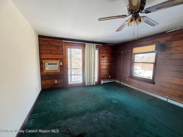 128 Debbie Drive, Athens, NY 12015